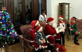 Magia Świąt w Pałacu Kołłątaj&oacute;w &ndash; Mikołajki z KGW &bdquo;Wisienki&rdquo; (01.12.2024 r.) 14