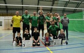 Pogoń Stasz&oacute;w wygrywa Mikołajkowy Turniej Siatk&oacute;wki  1