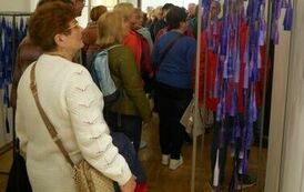 Członkowie PTTK z Krakowa zwiedzali Pałac Kołłątaj&oacute;w w Wiśniowej 7