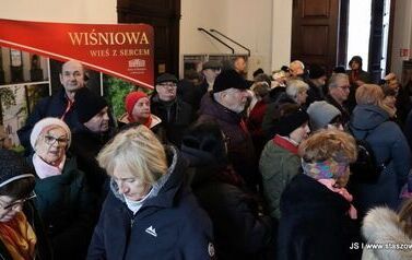 Wizyta kuracjuszy z Buska-Zdroju w Pałacu Kołłątaj&oacute;w w Wiśniowej (30.11.2025 r.) 15