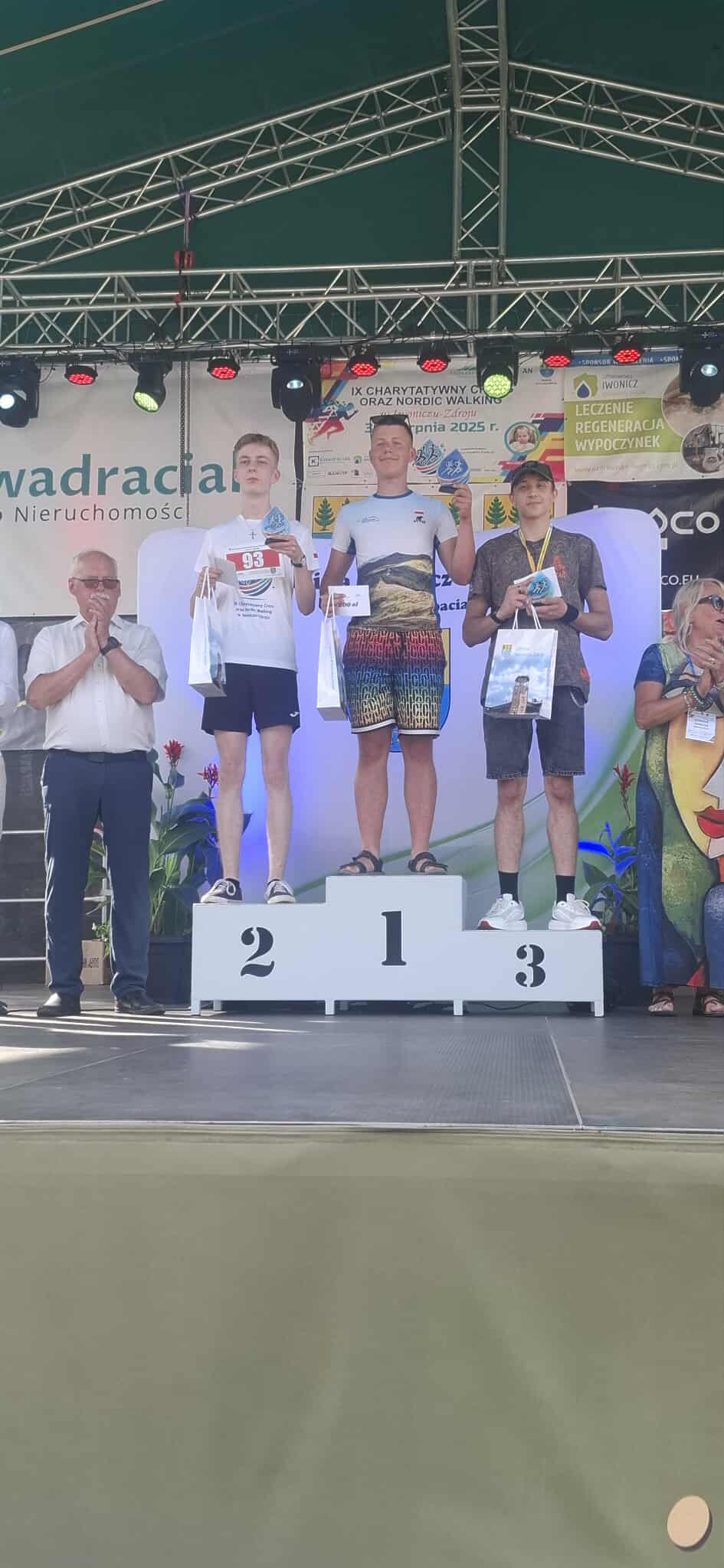 IX Charytatywny Cross Iwonicz-Zdr&oacute;j &ndash; biegi, Nordic Walking, rodzinna zabawa