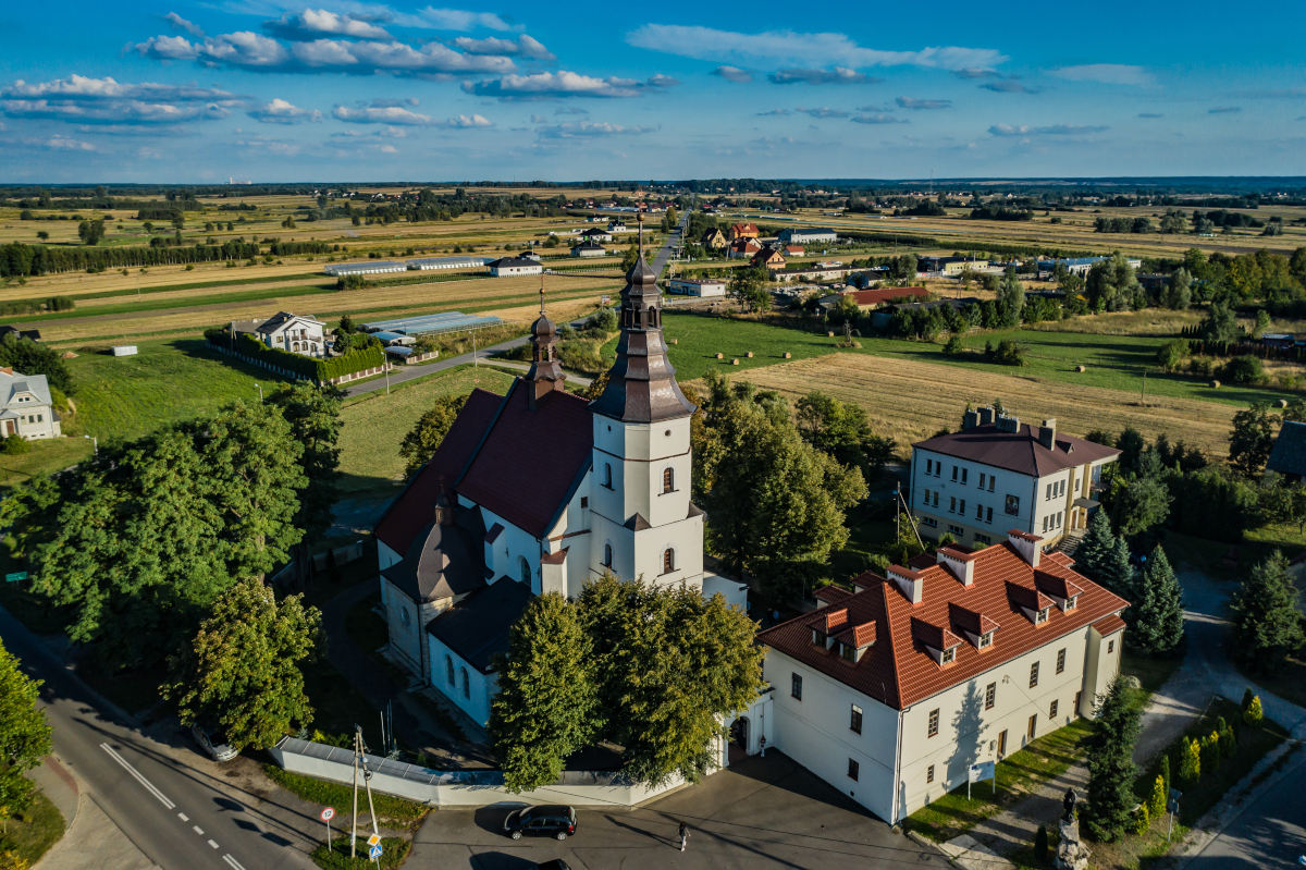 Kościół w Koniemłotach