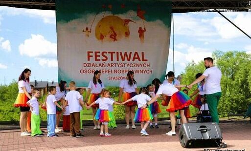 Zdjęcie do XXIII Festiwal Działań Artystycznych Os&oacute;b z Niepełnosprawnością