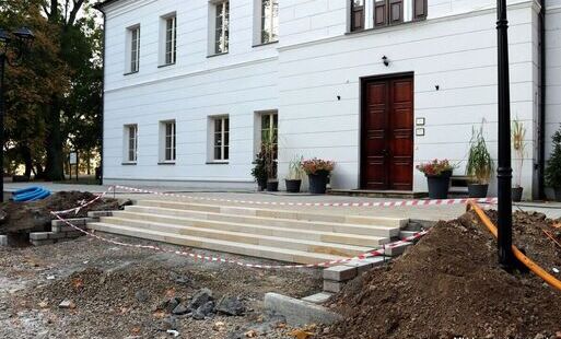Zdjęcie do Rewitalizacja parku w Wiśniowej  coraz bliżej finału