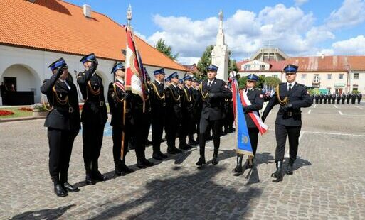 Zdjęcie do &bdquo;Strażacka Warta Pokoleń&rdquo; &ndash; hołd dla tradycji i wielu pokoleń strażak&oacute;w