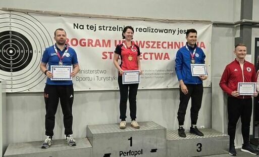 Zawodnicy na podium