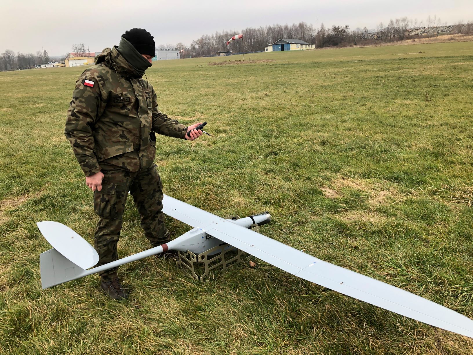 Pierwsze loty dronów  10. Świętokrzyskiej Brygady OT na świętokrzyskim niebie